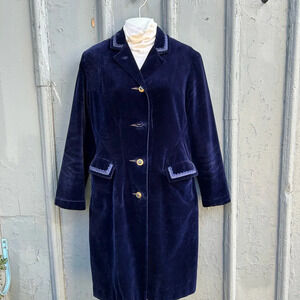 Gorgeous Vintage  Blue Velvet Coat, size approx 6